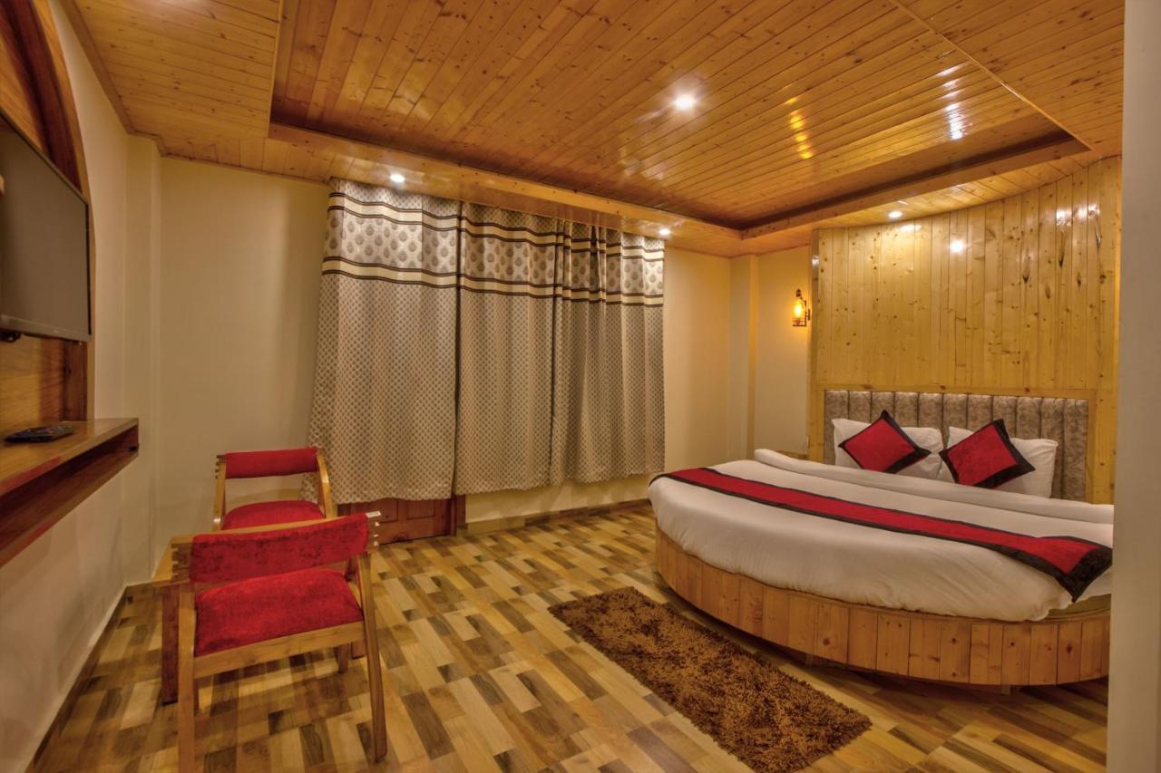 Montana Blues Resort By Snow City Manāli Zewnętrze zdjęcie