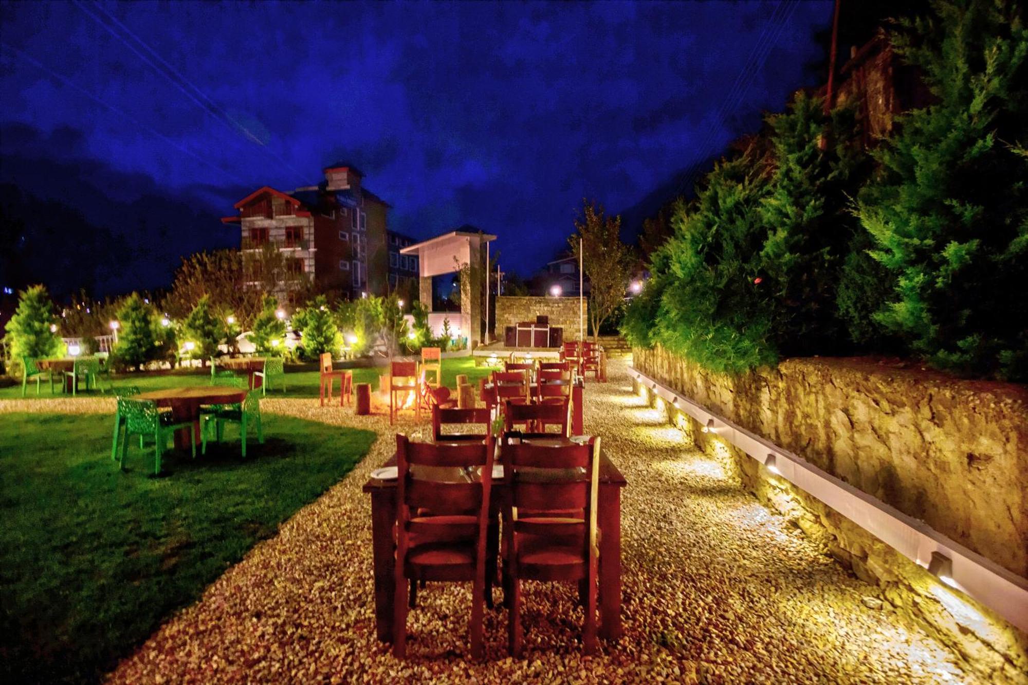 Montana Blues Resort By Snow City Manāli Zewnętrze zdjęcie